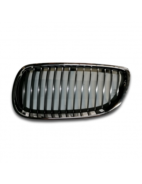 FRONT GRILL B6 LEFT CHROME