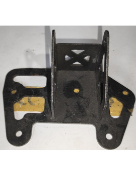 RIGHT DOOR HINGE BRACKET USED