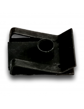 CAPITIVE NUT M5 22X15